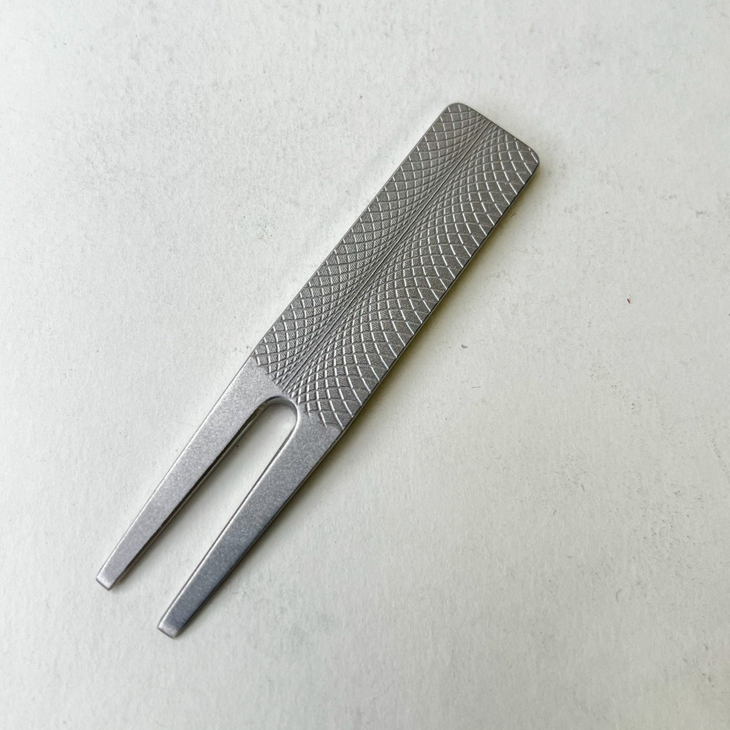 Divot tool 001