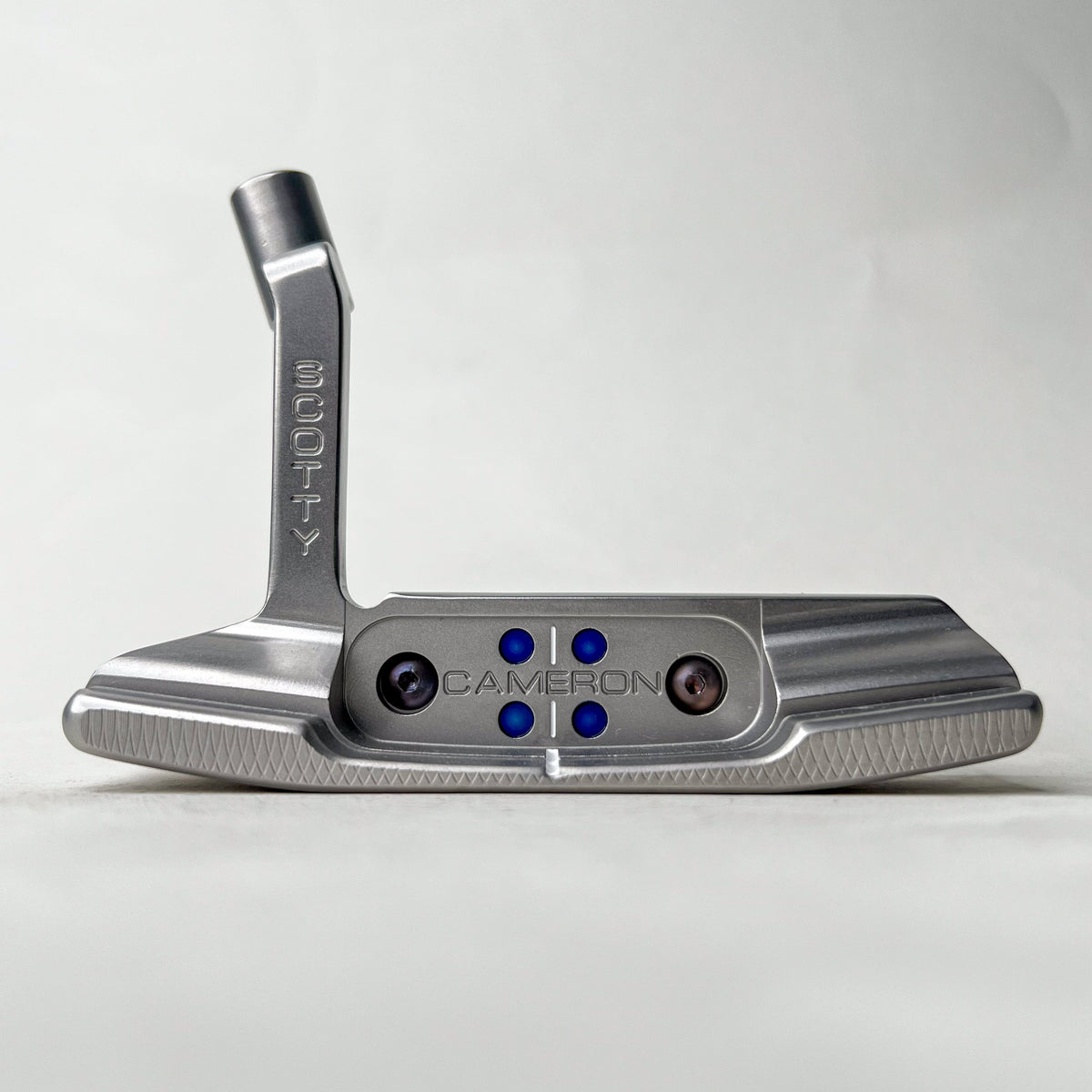 Scotty Cameron Studio Style (Liekitetty)